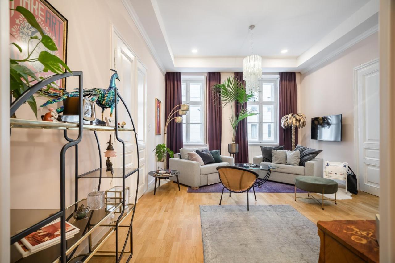 Bpr Adagio Design Home With A/C Budapest Luaran gambar